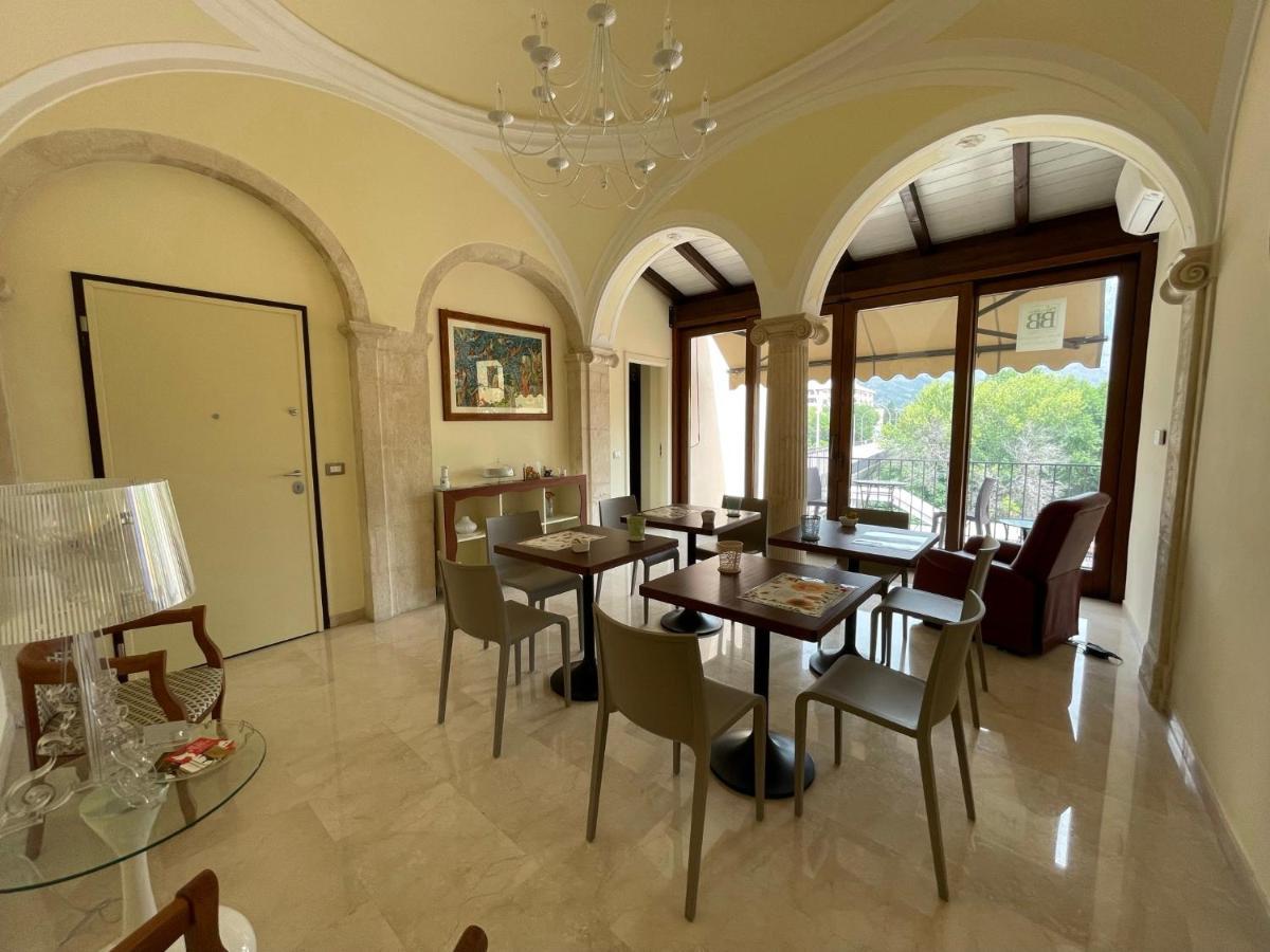 B&B Ponte Capograssi Σουλμόνα Εξωτερικό φωτογραφία